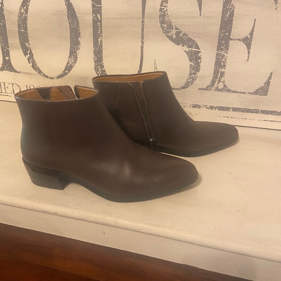 Coach boots - Picture 1 of 3